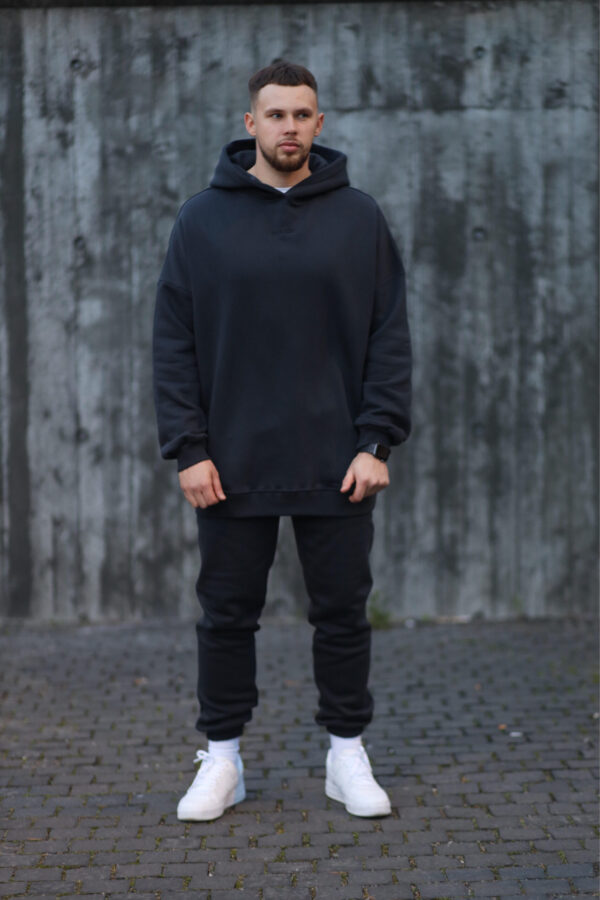 Baggy graphite suit - Image 3