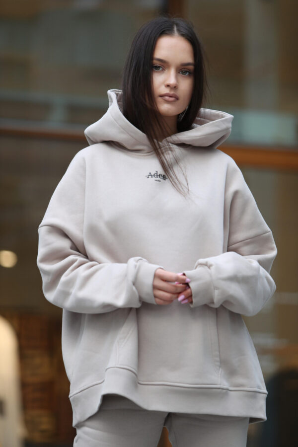 Baggy latte suit